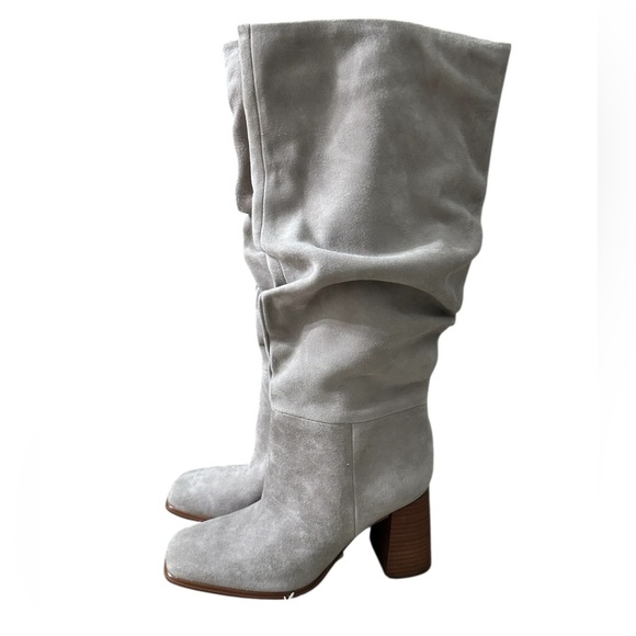 Nine West Women's Domaey Boots light Grey Slouch Suede block Heeled Boots Sz 8 - Picture 2 of 9